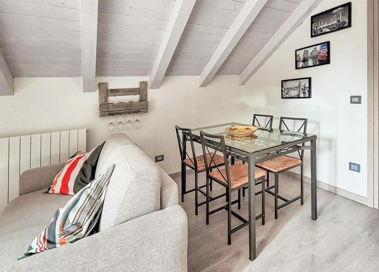 A Casa Di Oscar Apartment Дейва Марина Екстериор снимка