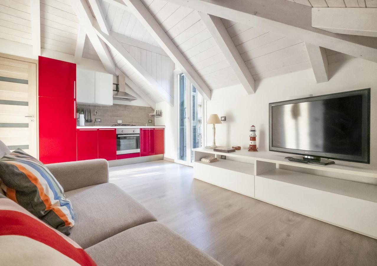 A Casa Di Oscar Apartment Дейва Марина Екстериор снимка